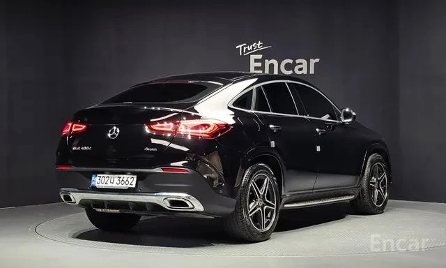Mercedes-Benz GLE 400 COUPE/ОБДУХВАНЕ/ПАНОРАМА/ДИСТРОНИК/360 КАМЕРИ, снимка 3 - Автомобили и джипове - 55529861