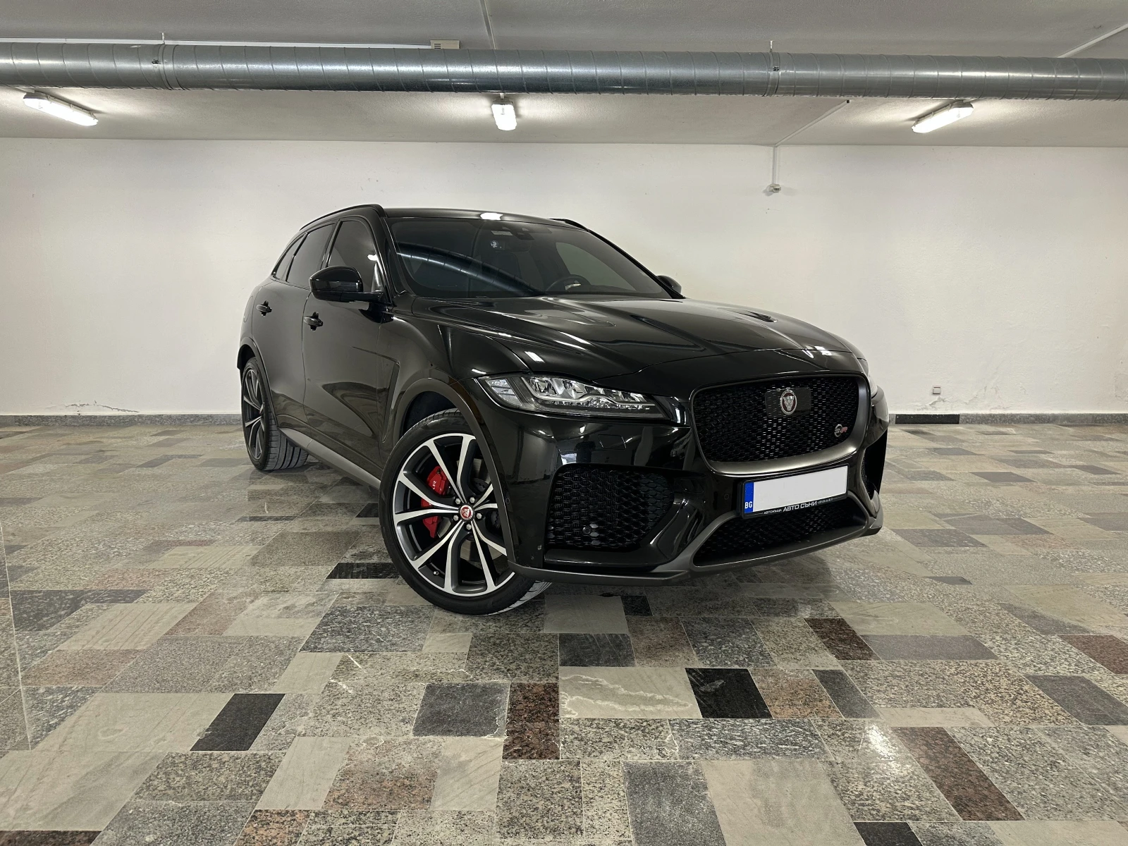 Jaguar F-PACE SVR 5.0 551к.с ЛИЗИНГ - изображение 2