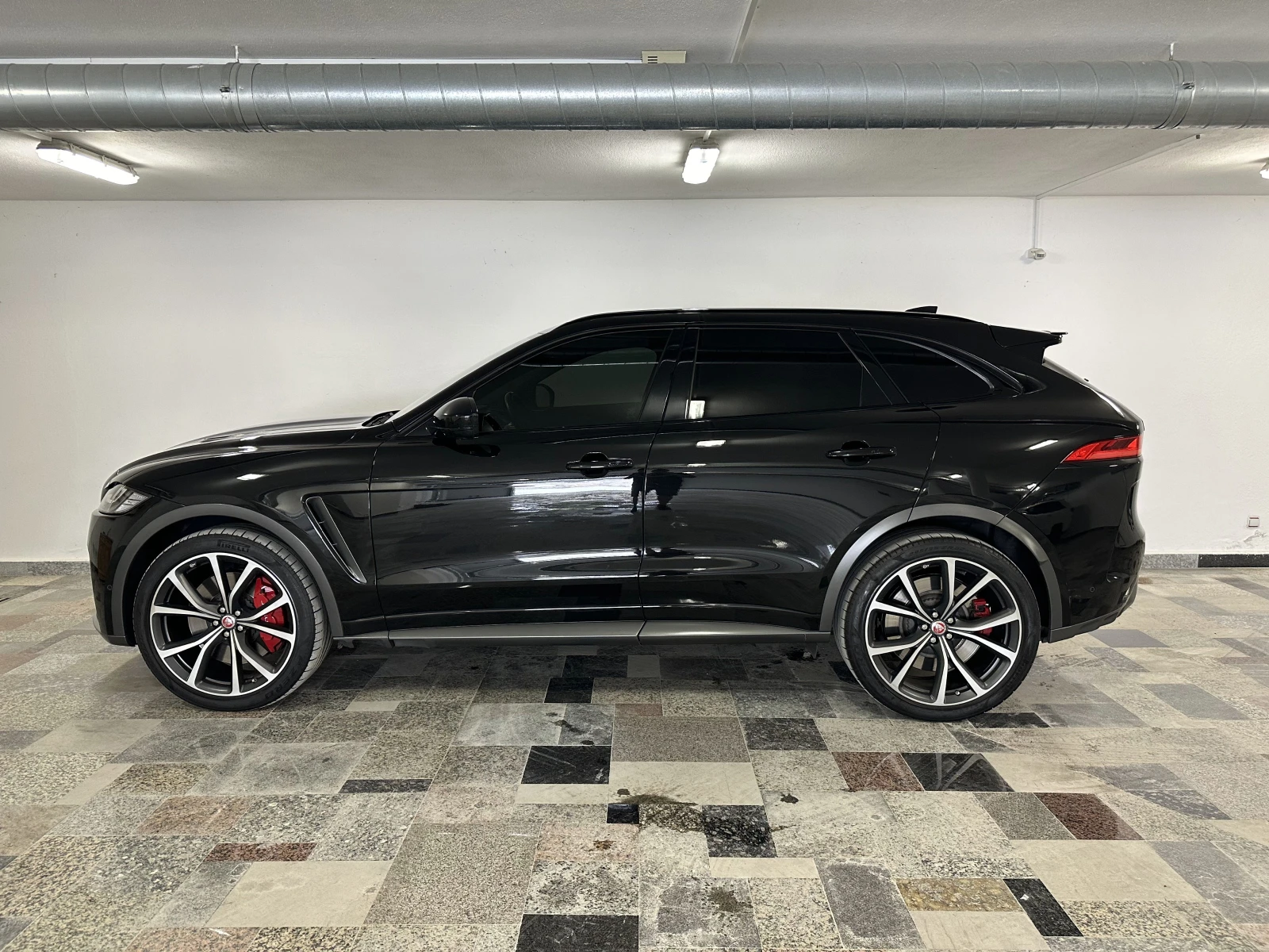 Jaguar F-PACE SVR 5.0 551к.с ЛИЗИНГ - изображение 6