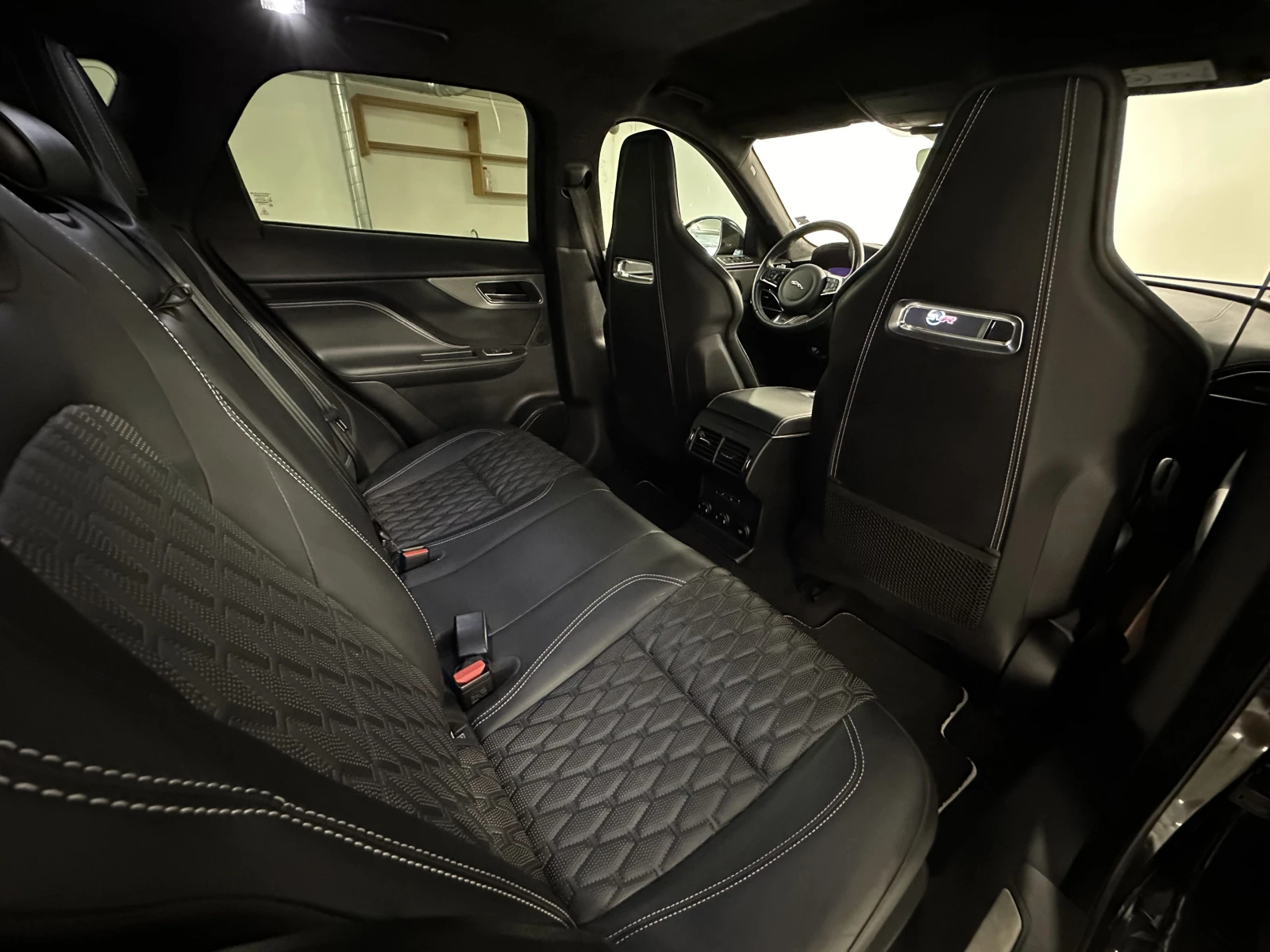 Jaguar F-PACE SVR 5.0 551.    | Mobile.bg   11