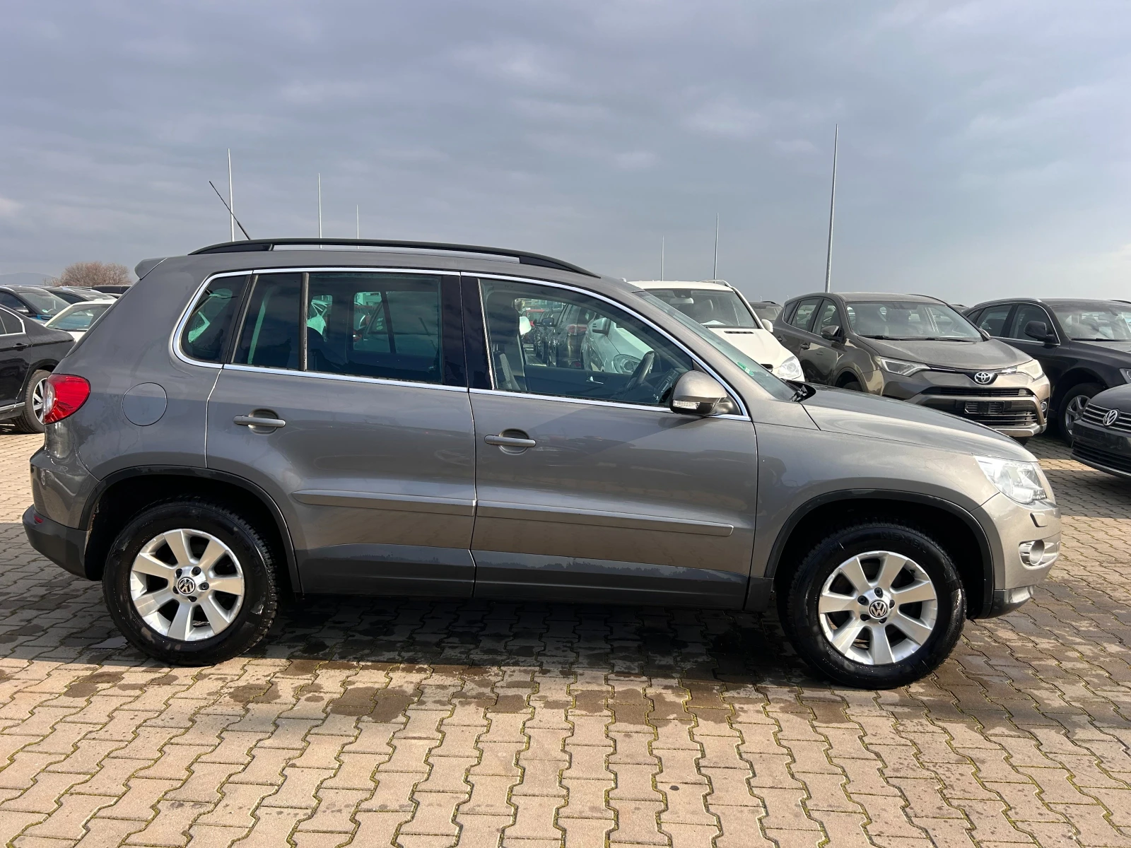 VW Tiguan 2.0TDI 4MOTION NAVI EURO 4 - изображение 5
