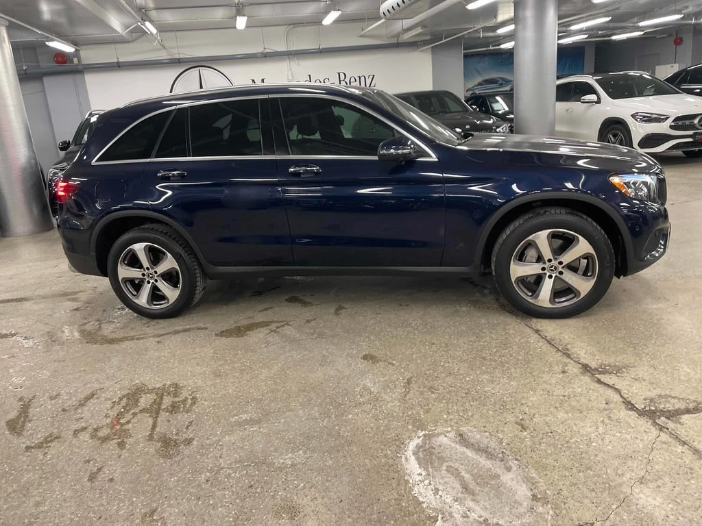 Mercedes-Benz GLC 300 * CARFAX * ПРЕДСТАВИТЕЛСТВО НА MERCEDES - изображение 5