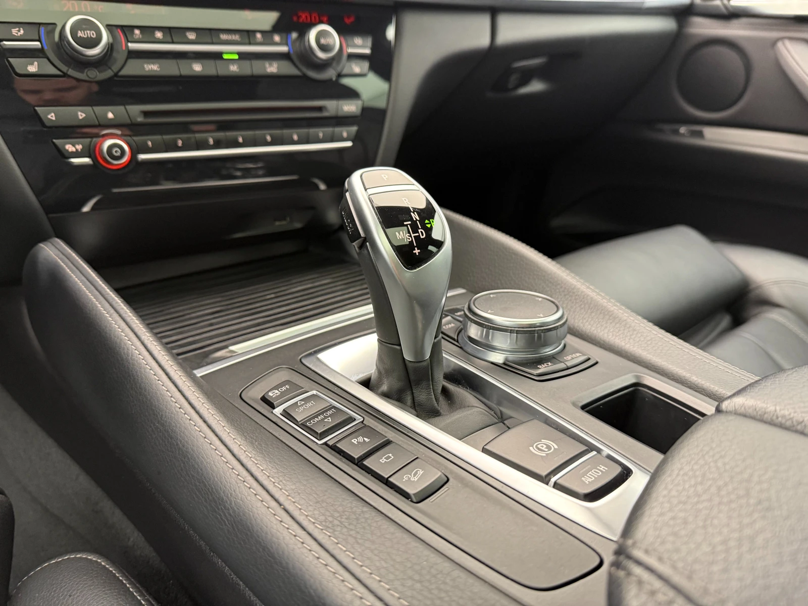 BMW X6 xDrive30d M Sport, снимка 11 - Автомобили и джипове - 54601244