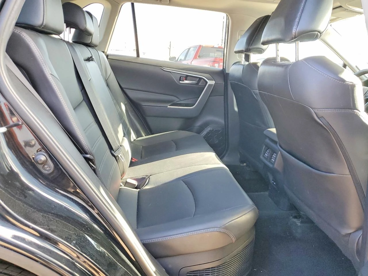 Toyota Rav4 XLE PREMIUM HYBRID 4x4 KEYLESS CARPLAY CAM ACC BSM, снимка 10 - Автомобили и джипове - 54633192