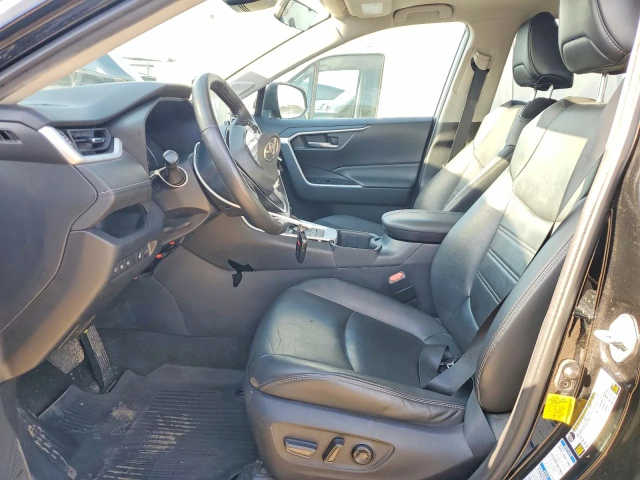Toyota Rav4 XLE PREMIUM HYBRID 4x4 KEYLESS CARPLAY CAM ACC BSM, снимка 7 - Автомобили и джипове - 54633192