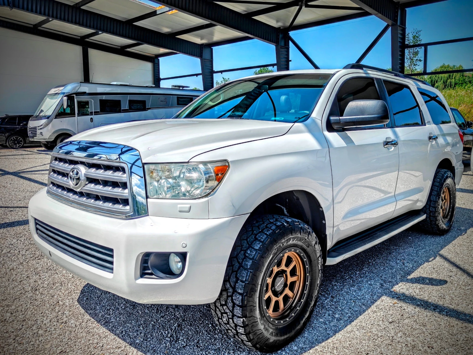 Toyota Sequoia 5.7 Limited 4x4