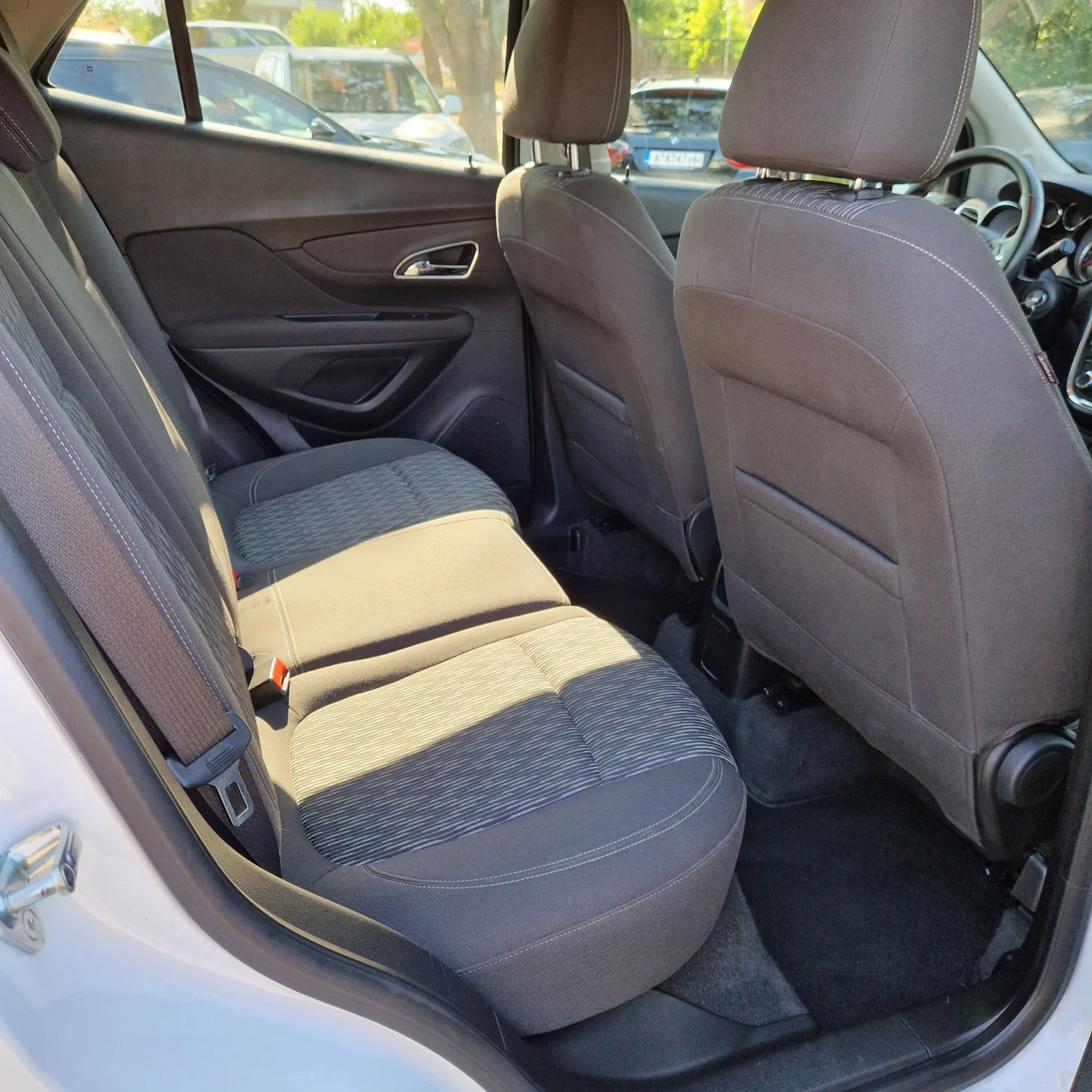 Opel Mokka 1.7CDTI 4X4, снимка 15 - Автомобили и джипове - 55708016