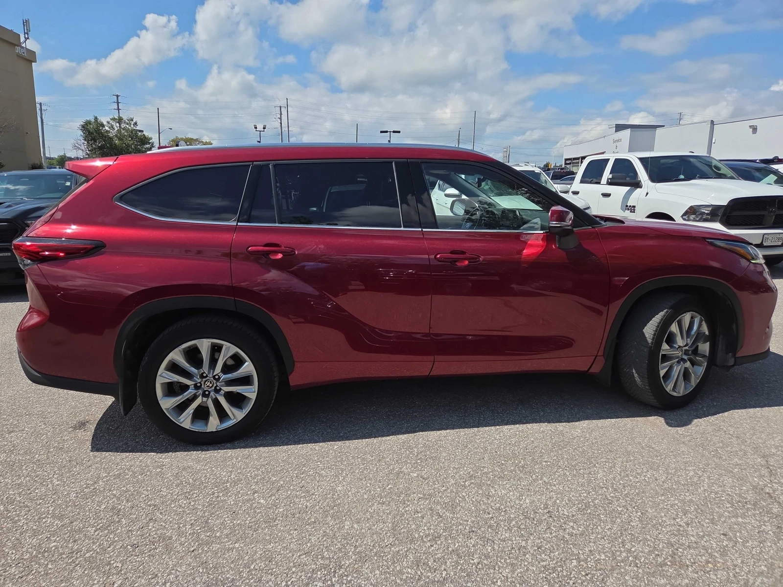 Toyota Highlander * Limited * CARFAX * ОПЦИЯ ЗА ФИНАНСИРАНЕ , снимка 16 - Автомобили и джипове - 55989131