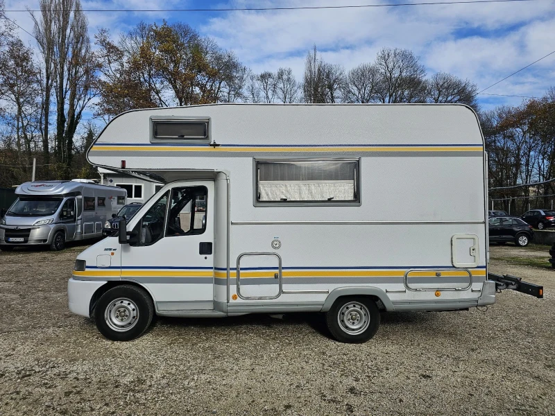 Кемпер Euramobil 2.5 TD, снимка 2 - Каравани и кемпери - 52535853