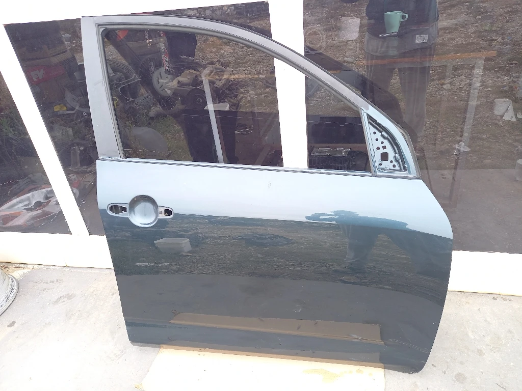     4 () | Mobile.bg   1