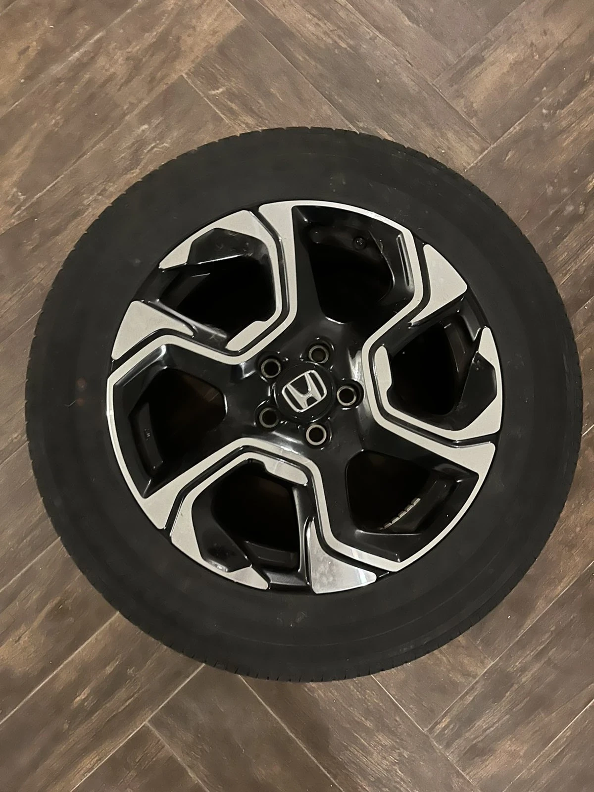    235/60R18  Honda Cr-v | Mobile.bg   3