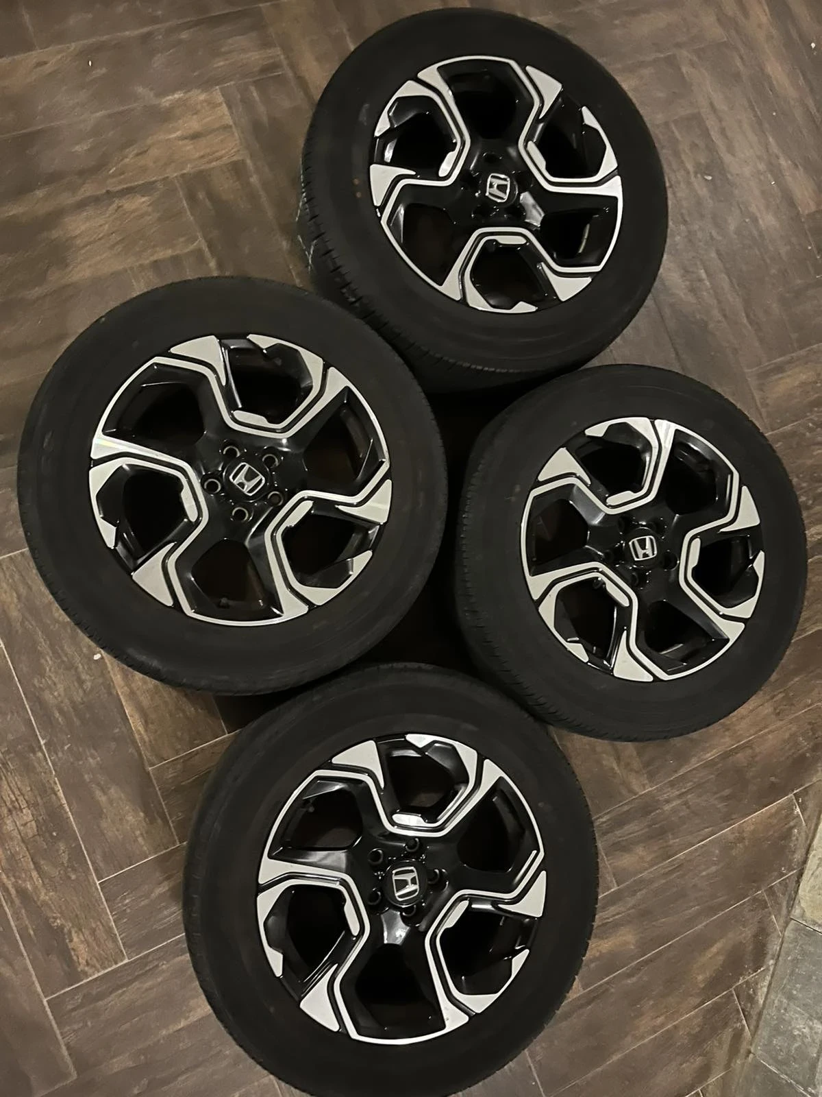    235/60R18  Honda Cr-v | Mobile.bg   1