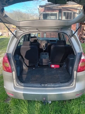 Toyota Corolla verso, снимка 2