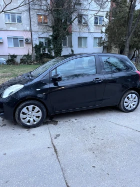 Toyota Yaris 1.0, снимка 3