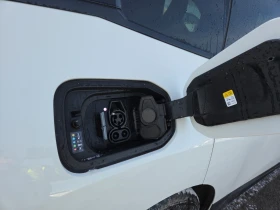 BMW iX xDrive40 - 45000 € / 88012.35 лв. - 88472325 17