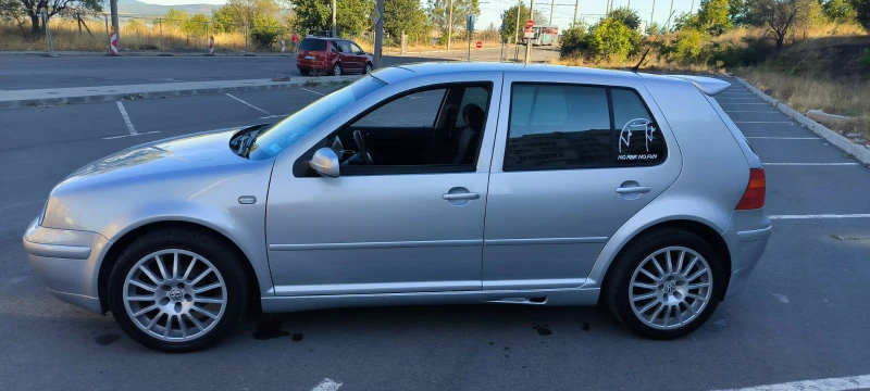 VW Golf 1.6, снимка 11 - Автомобили и джипове - 47358448