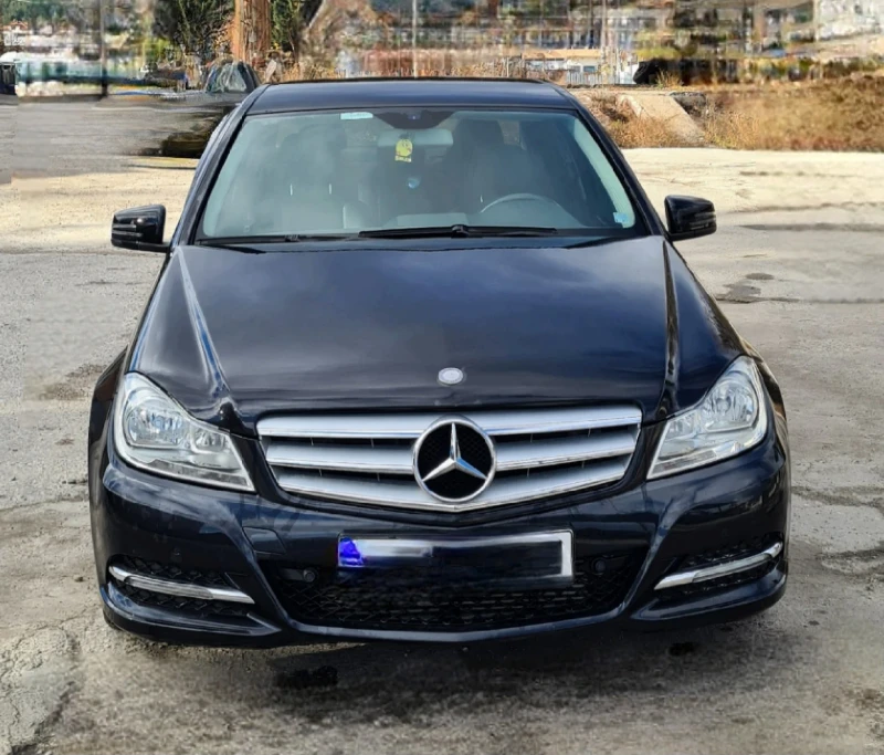 Mercedes-Benz C 220, снимка 1 - Автомобили и джипове - 47506963