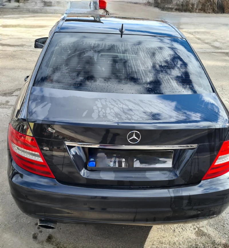 Mercedes-Benz C 220, снимка 3 - Автомобили и джипове - 47506963