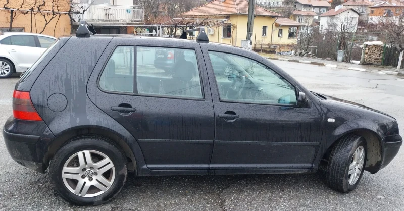 VW Golf, снимка 6 - Автомобили и джипове - 48263304