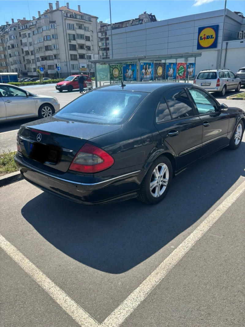 Mercedes-Benz E 220 facelift, снимка 3 - Автомобили и джипове - 52996489