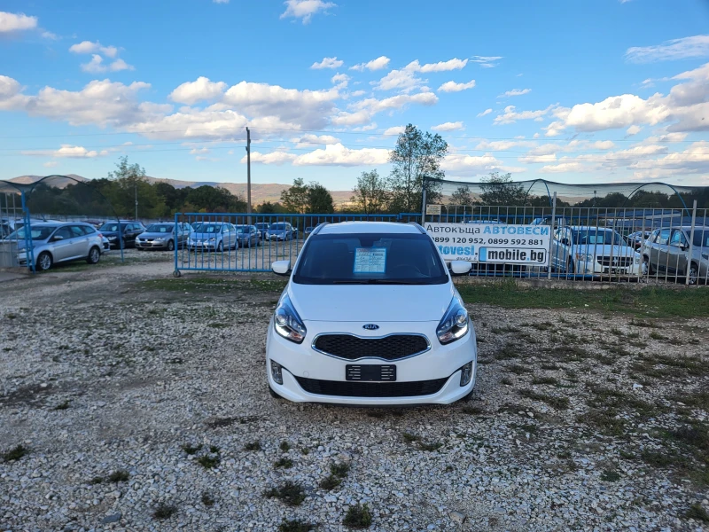 Kia Carens 1.7CRDi, снимка 8 - Автомобили и джипове - 52159781