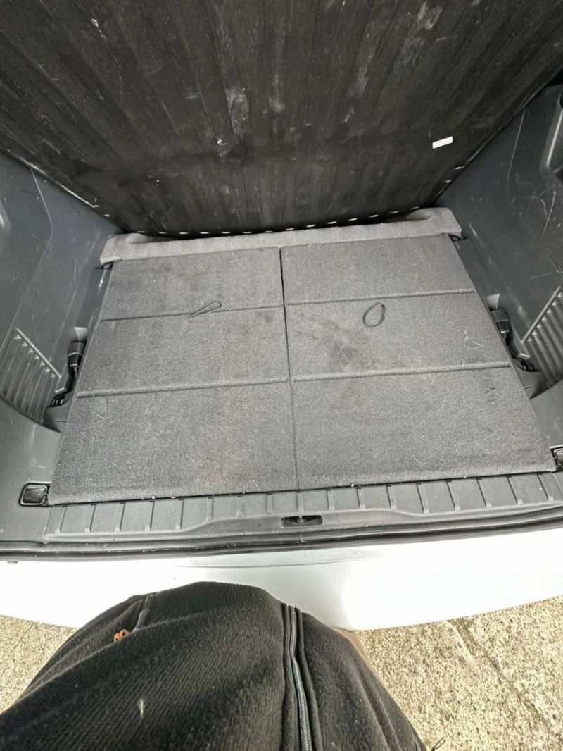 Peugeot 5008, снимка 9 - Автомобили и джипове - 52456347