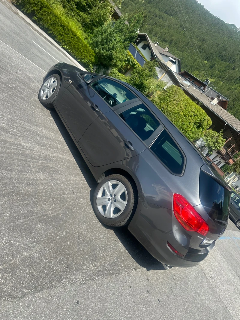 Opel Astra Opel Astra Sports Tourer, снимка 5 - Автомобили и джипове - 52866580
