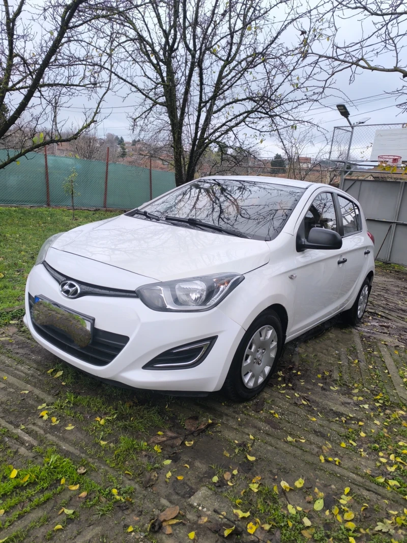 Hyundai I20 3, 5л. на 100км., 6 скорости.