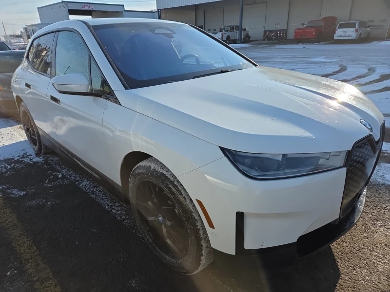 BMW iX xDrive40, снимка 2 - Автомобили и джипове - 53529435