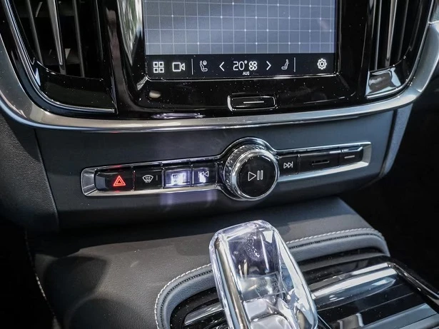 Volvo S90 T8 Recharge AWD = Ultimate Dark = Гаранция, снимка 8 - Автомобили и джипове - 55752440