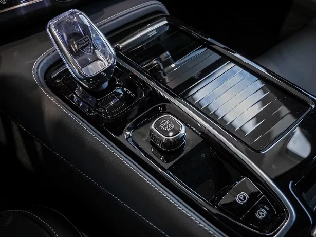 Volvo S90 T8 Recharge AWD = Ultimate Dark = Гаранция, снимка 9 - Автомобили и джипове - 55752440