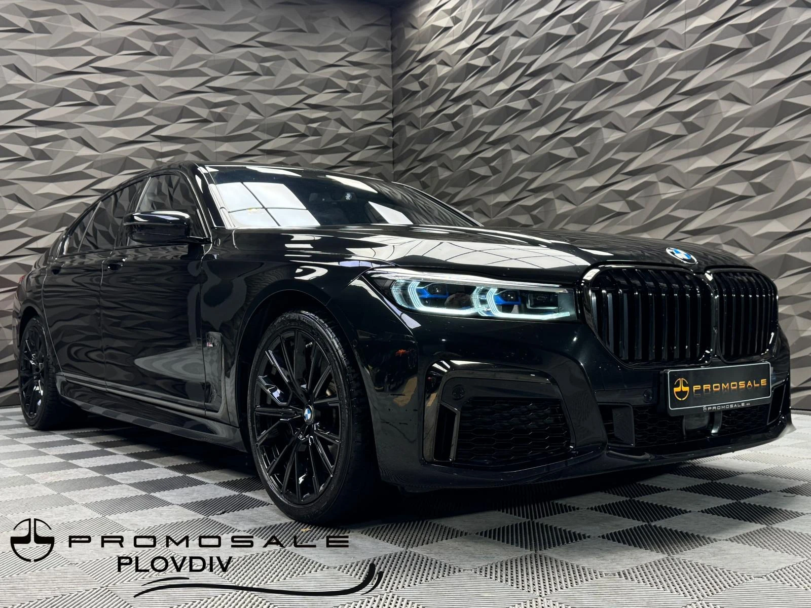 BMW 750 i xDrive M-sportpack 3d B&W* 360* Pano* 3xTV, снимка 1