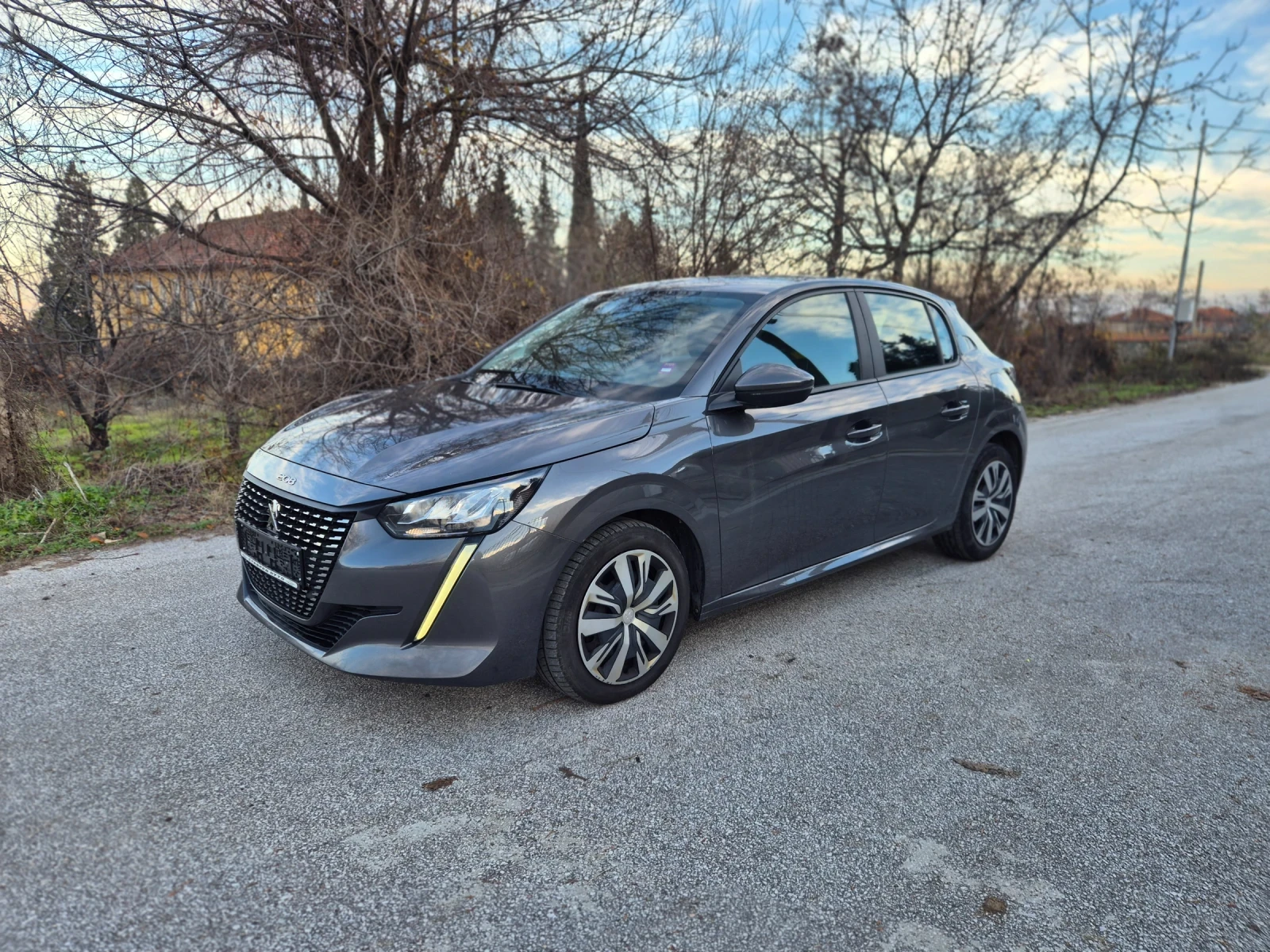 Peugeot 208 1.5HDI, снимка 1