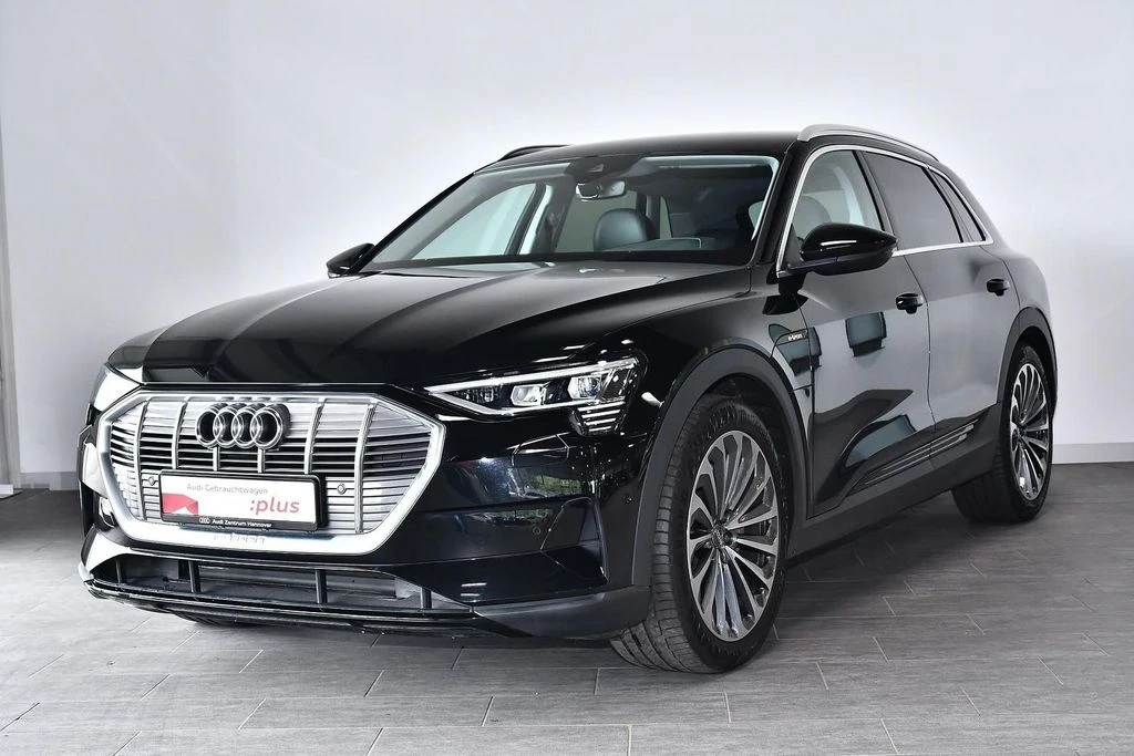 Audi E-Tron  50 Quattro/Adv/21z/NAVI/КОЖА/КАМ/Keyless/60 000км - изображение 4