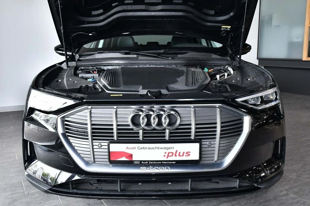 Audi E-Tron  50 Quattro/Adv/21z/NAVI/КОЖА/КАМ/Keyless/60 000км - изображение 7