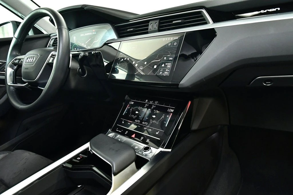 Audi E-Tron  50 Quattro/Adv/21z/NAVI/КОЖА/КАМ/Keyless/60 000км - изображение 3