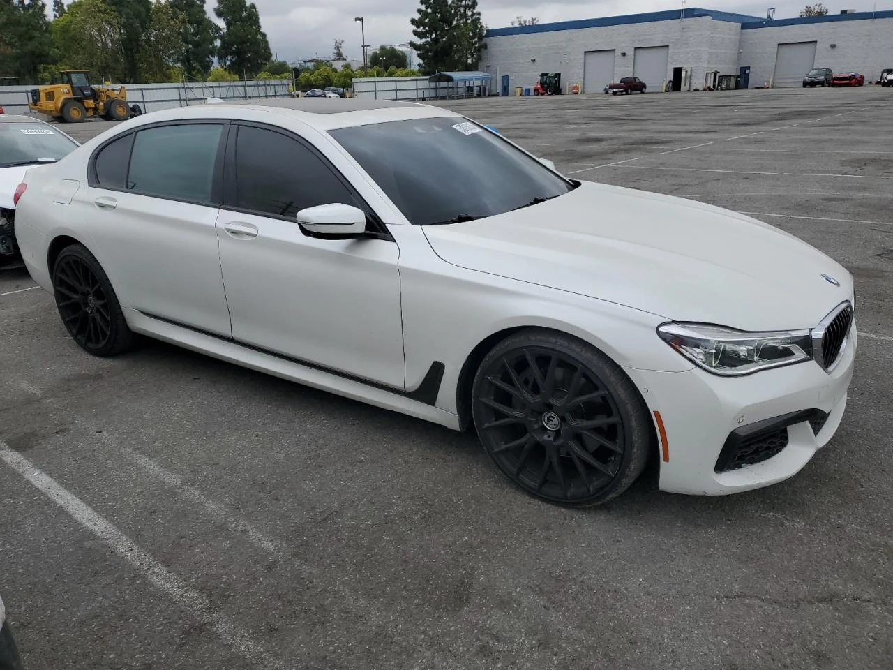 BMW 750 M пакет Head-up Harman Kardon - изображение 5