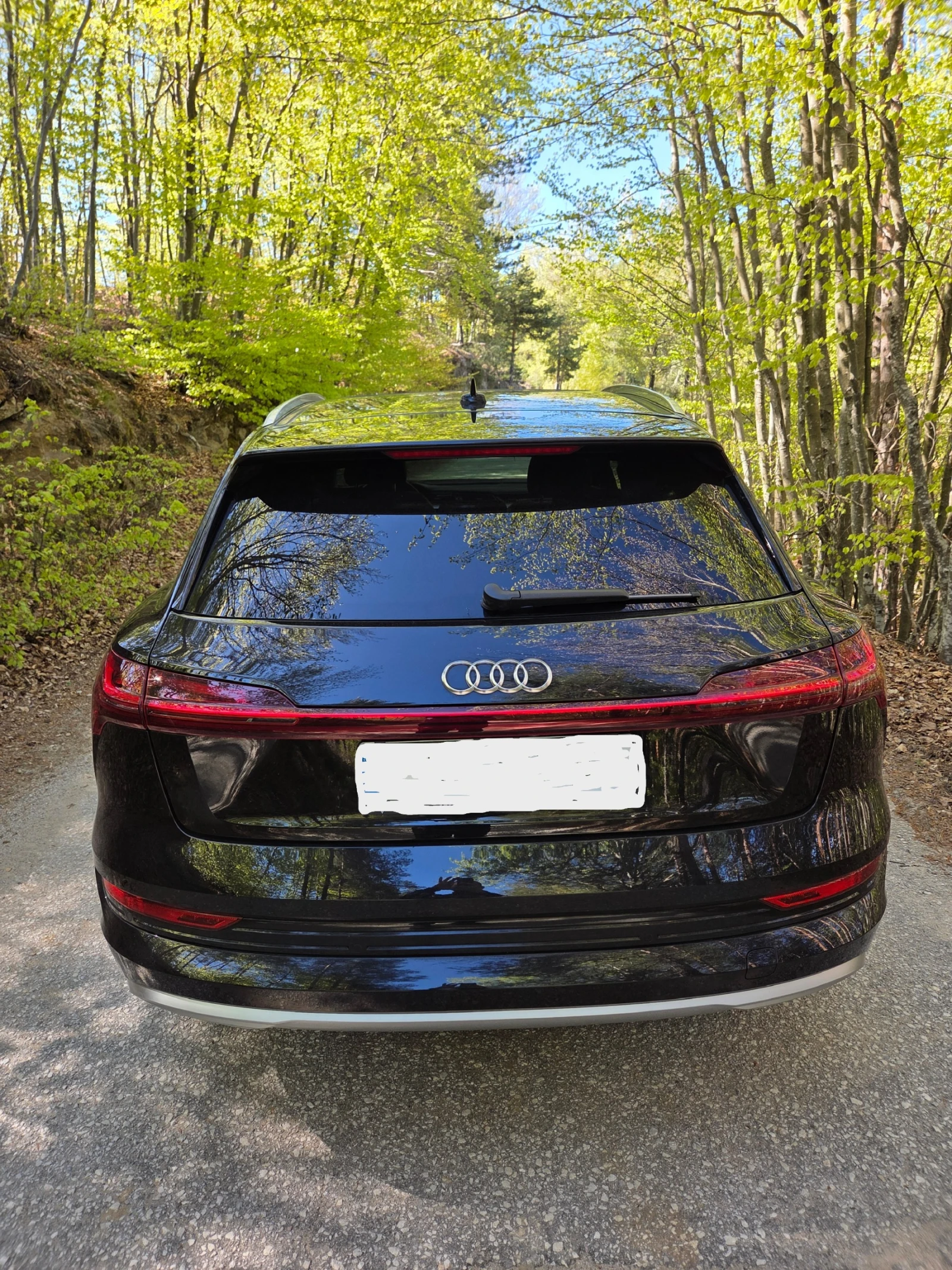 Audi E-Tron 55 Advanced /Bang&Olufsen/Head UP/S-line interior/ - изображение 5