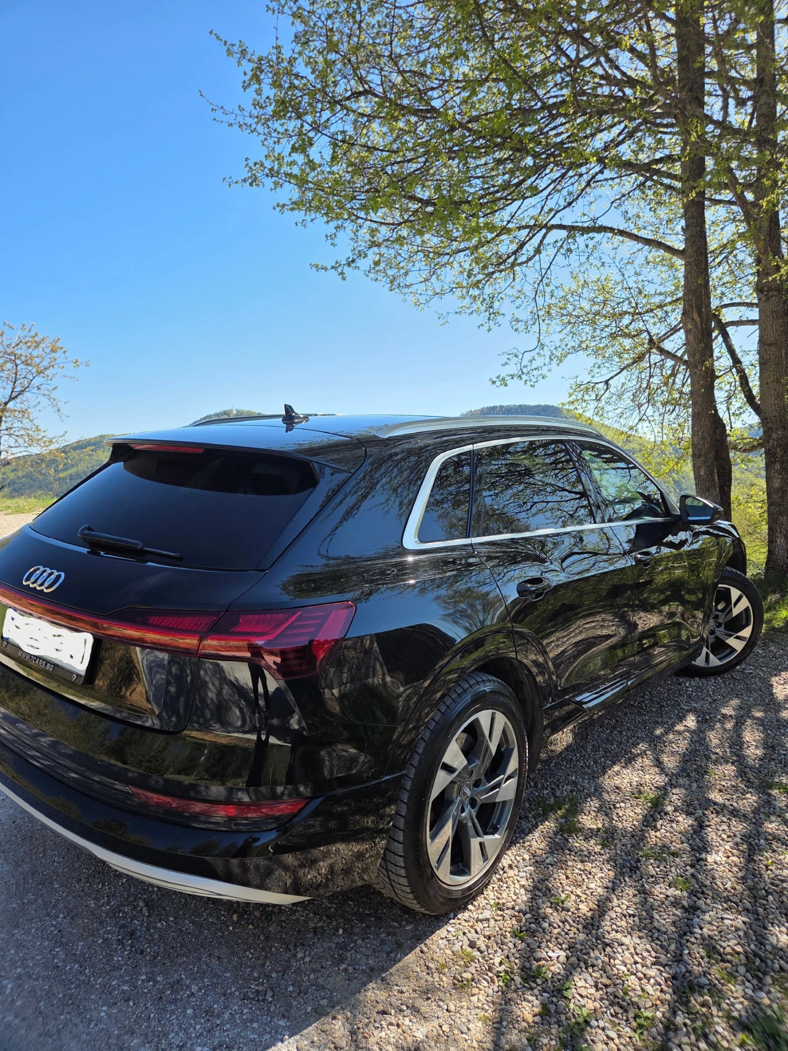 Audi E-Tron 55 Advanced /Bang&Olufsen/Head UP/S-line interior/ - изображение 4