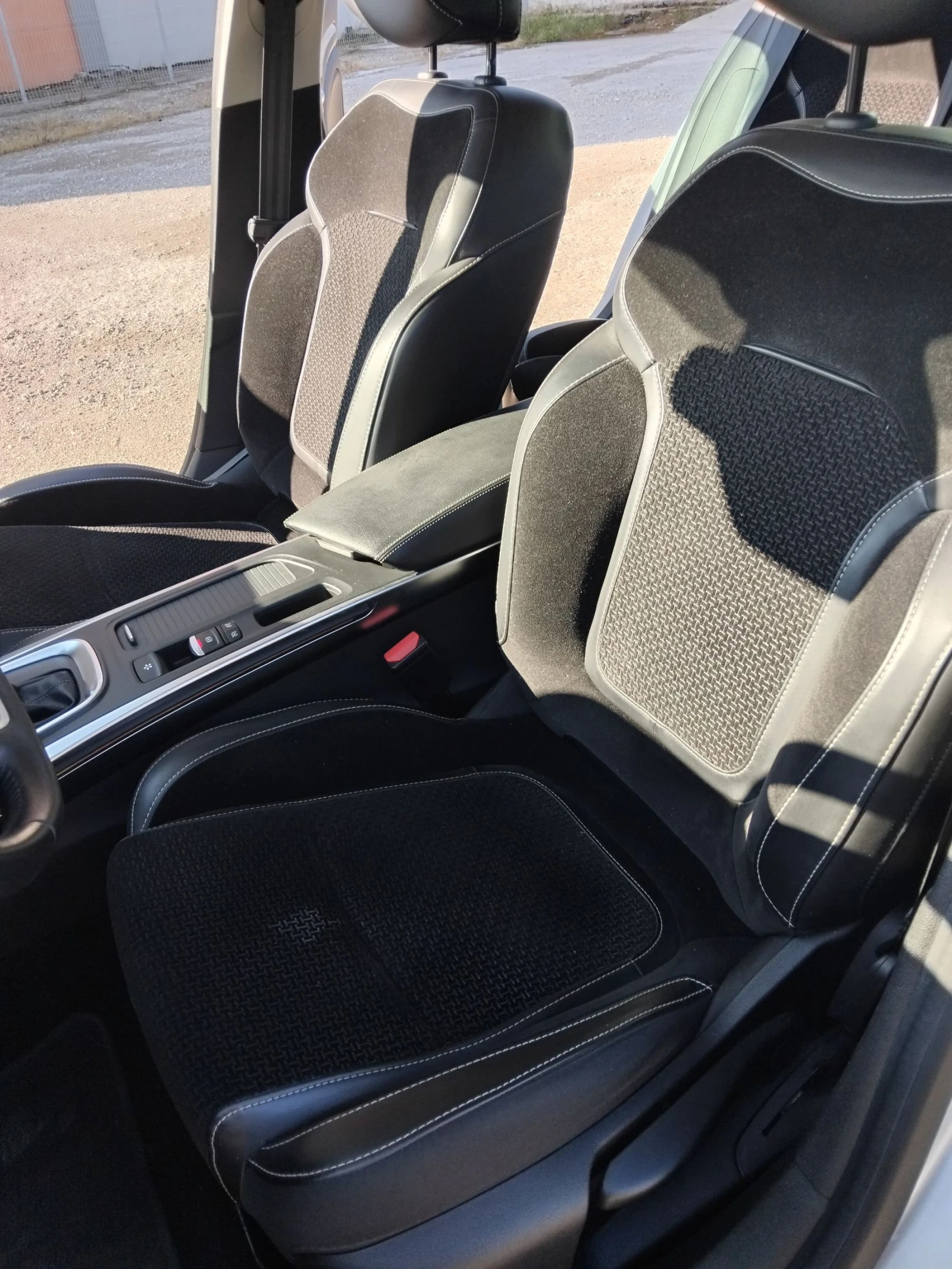 Renault Megane 1.5dci, 4броя, К9К, Един собственик - изображение 10