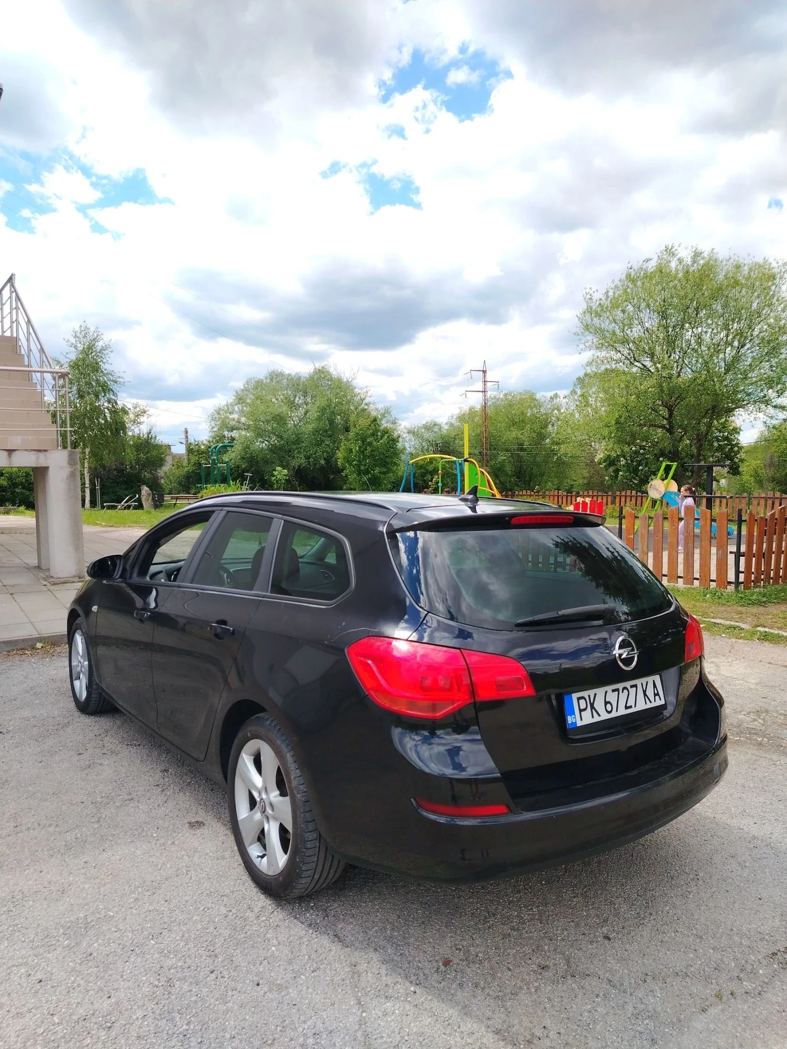 Opel Astra Opel Astra J Sports Tourer 1.3CDTI  - изображение 7