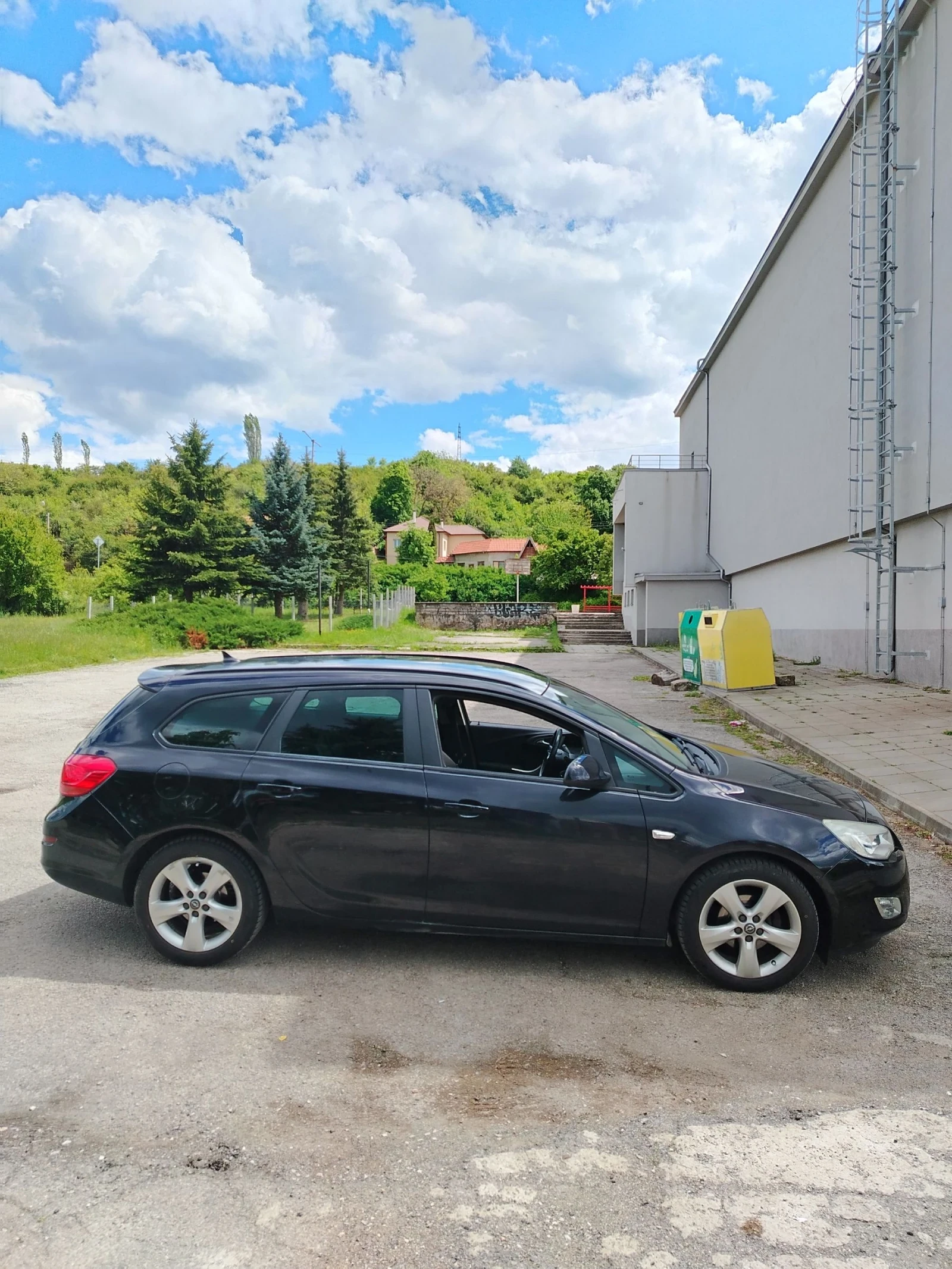 Opel Astra Opel Astra J Sports Tourer 1.3CDTI  - изображение 4