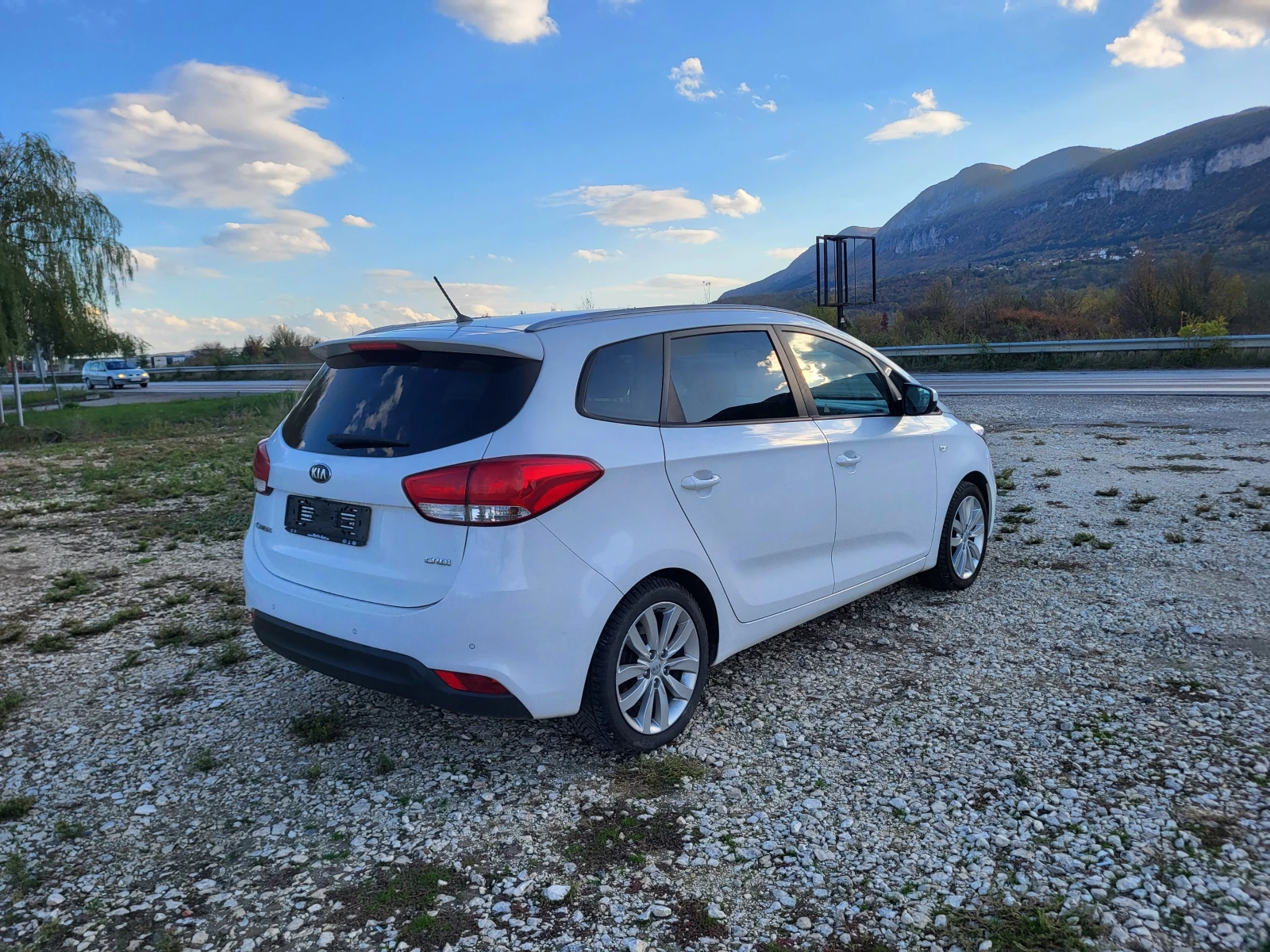 Kia Carens 1.7CRDi | Mobile.bg   5