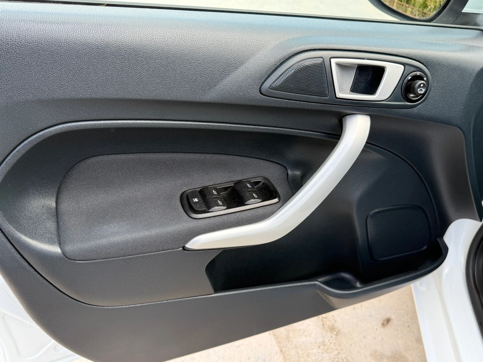 Ford Fiesta 1.4 Tdci StartStop  | Mobile.bg — изображение 10