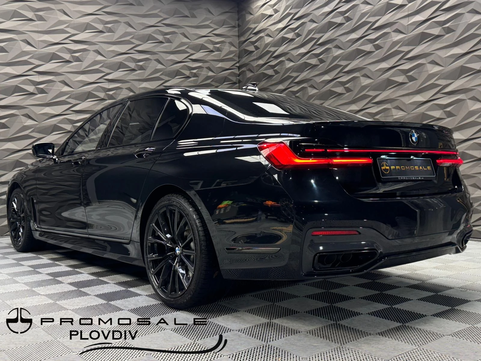 BMW 750 i xDrive M-sportpack 3d B&W* 360* Pano* 3xTV | Mobile.bg   3