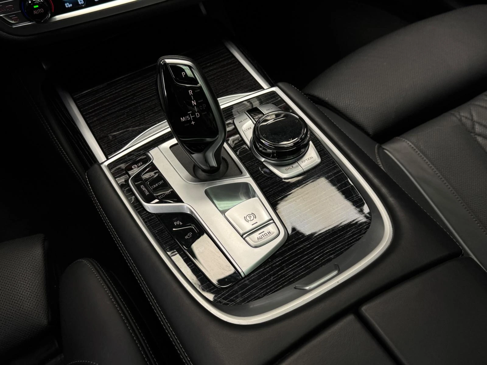 BMW 750 i xDrive M-sportpack 3d B&W* 360* Pano* 3xTV | Mobile.bg   14