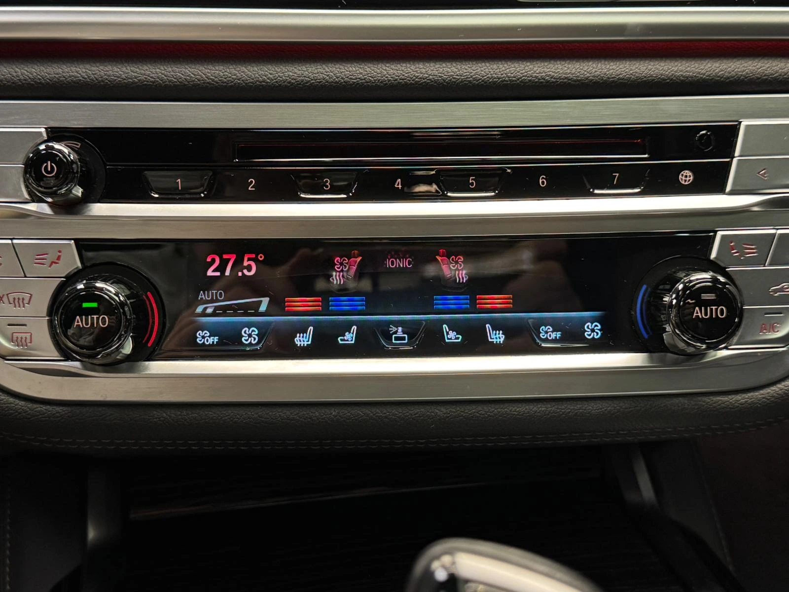 BMW 750 i xDrive M-sportpack 3d B&W* 360* Pano* 3xTV | Mobile.bg   16