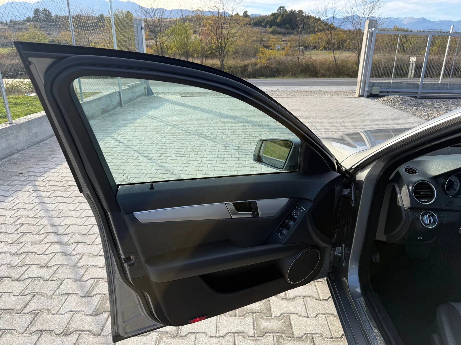 Mercedes-Benz C 200 | Mobile.bg   9