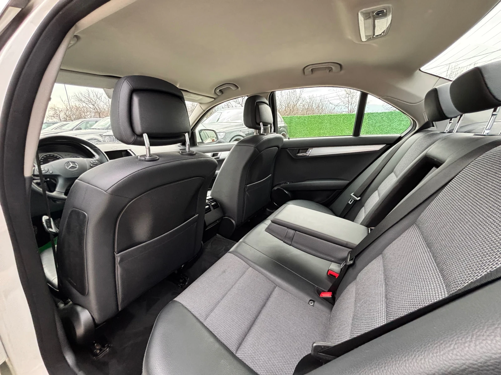 Mercedes-Benz C 220 C200/136К.С/AVANTGARDE/270X.KM/ПЕРФЕКТЕН - изображение 7