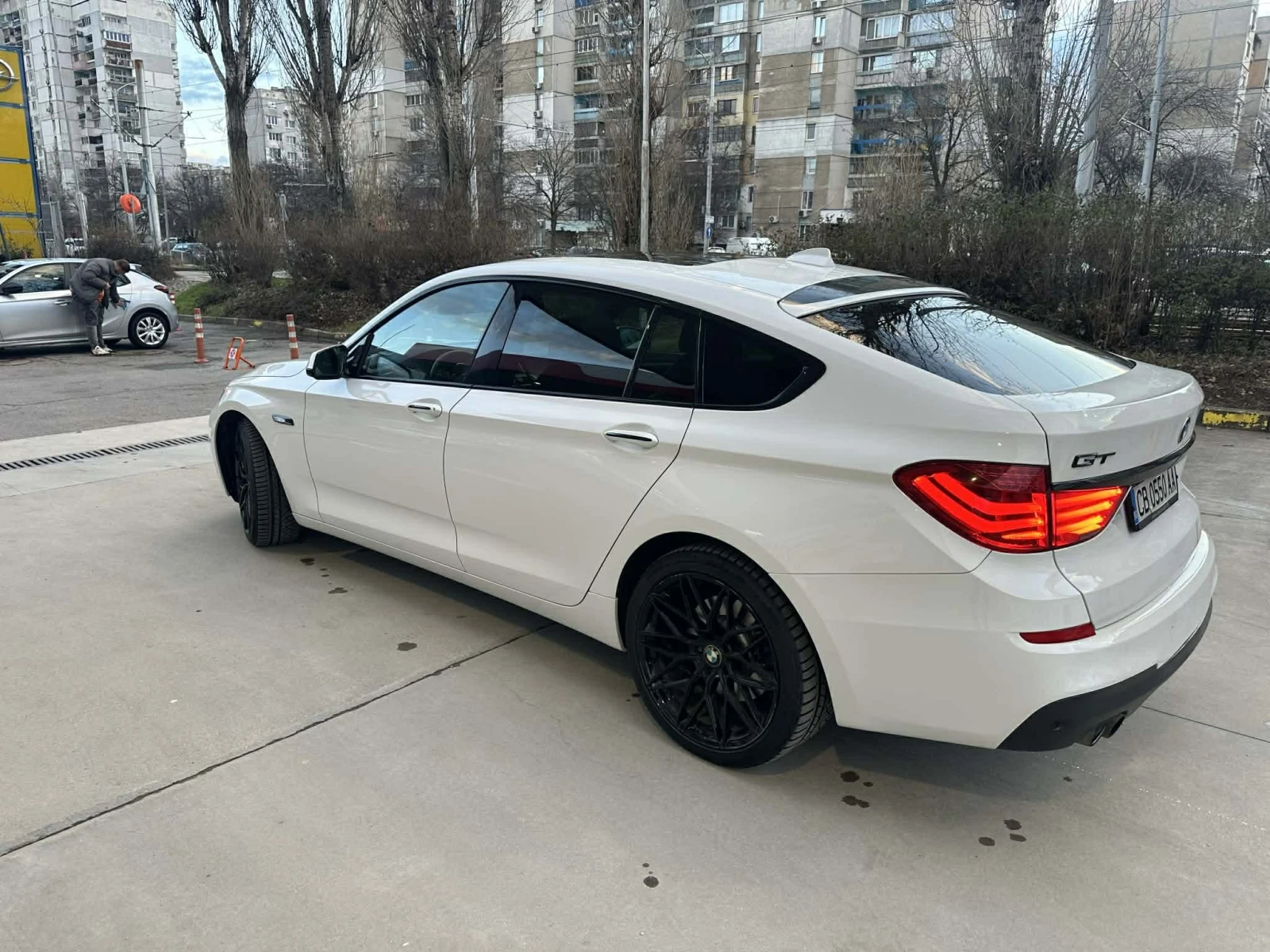 BMW 5 Gran Turismo M-PACK Личен с история, снимка 2 - Автомобили и джипове - 53877474